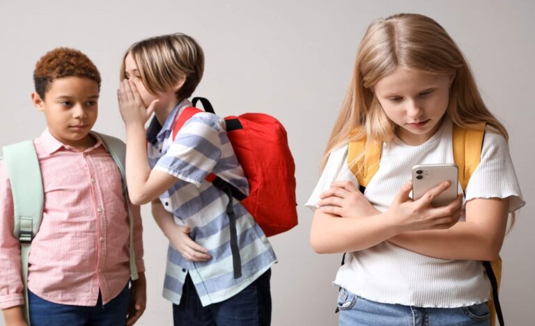 Comment protéger son enfant contre le cyberharcèlement ?